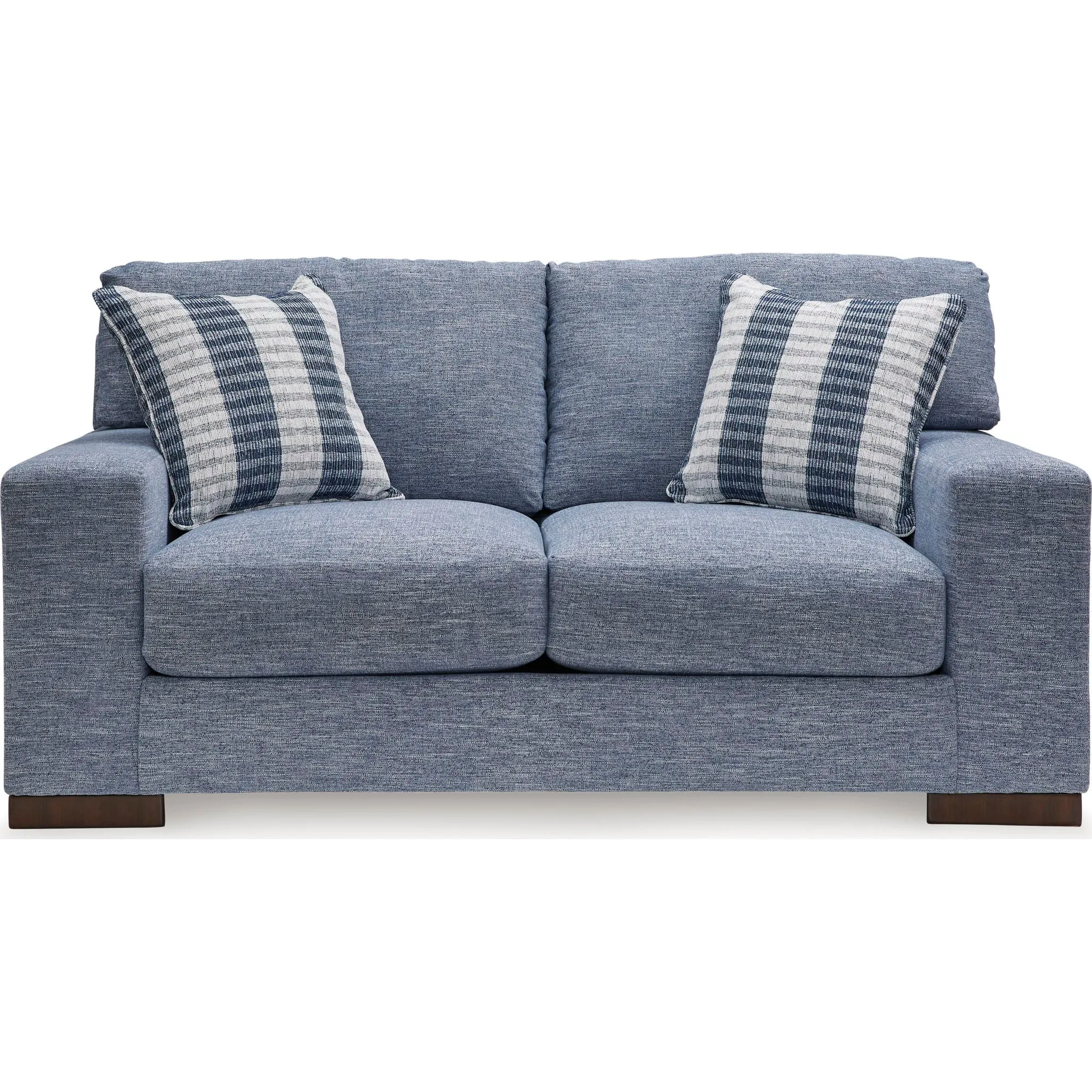 Belvoir-Exclusive Loveseat