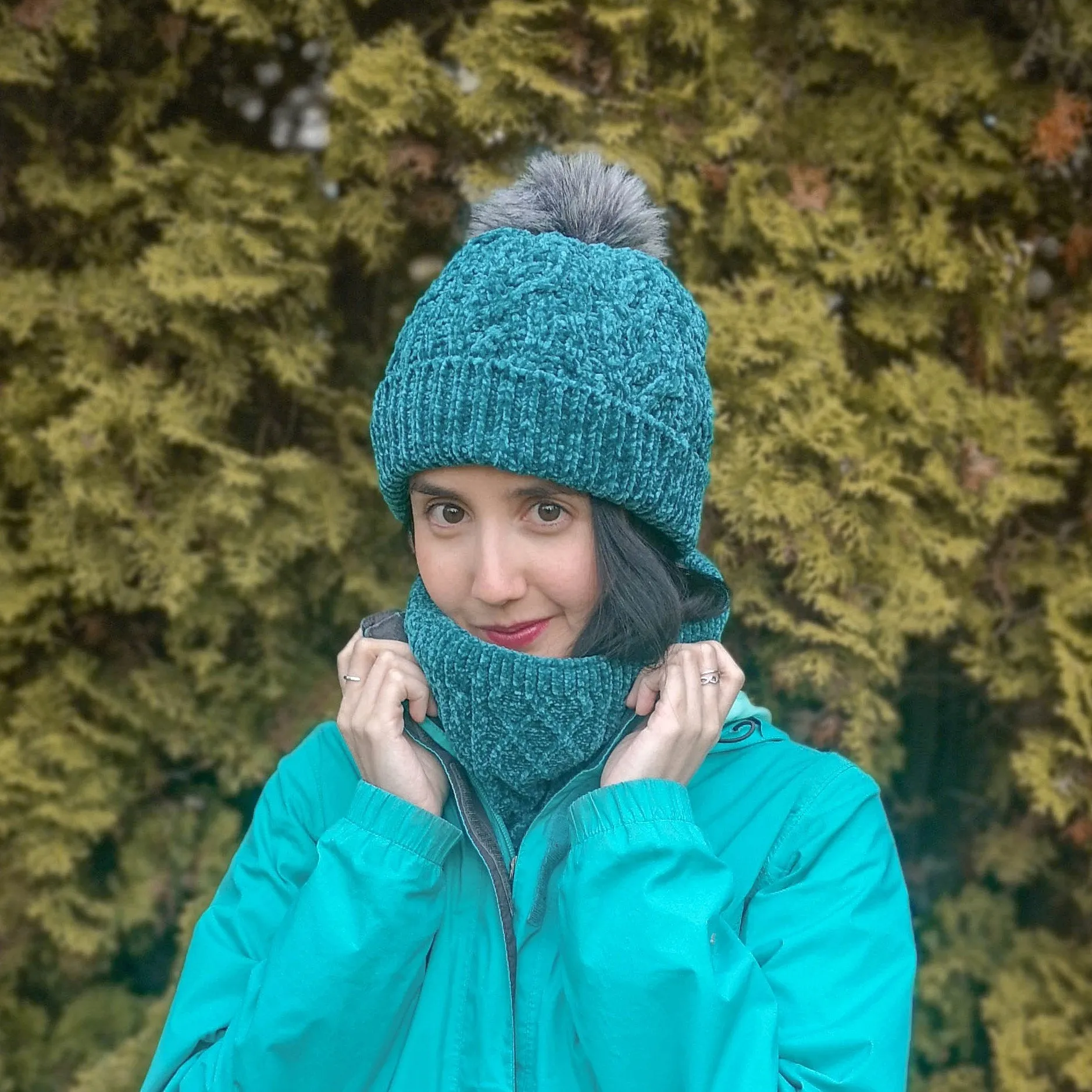 Cable Knit Harbor Chenille - Snood Scarf
