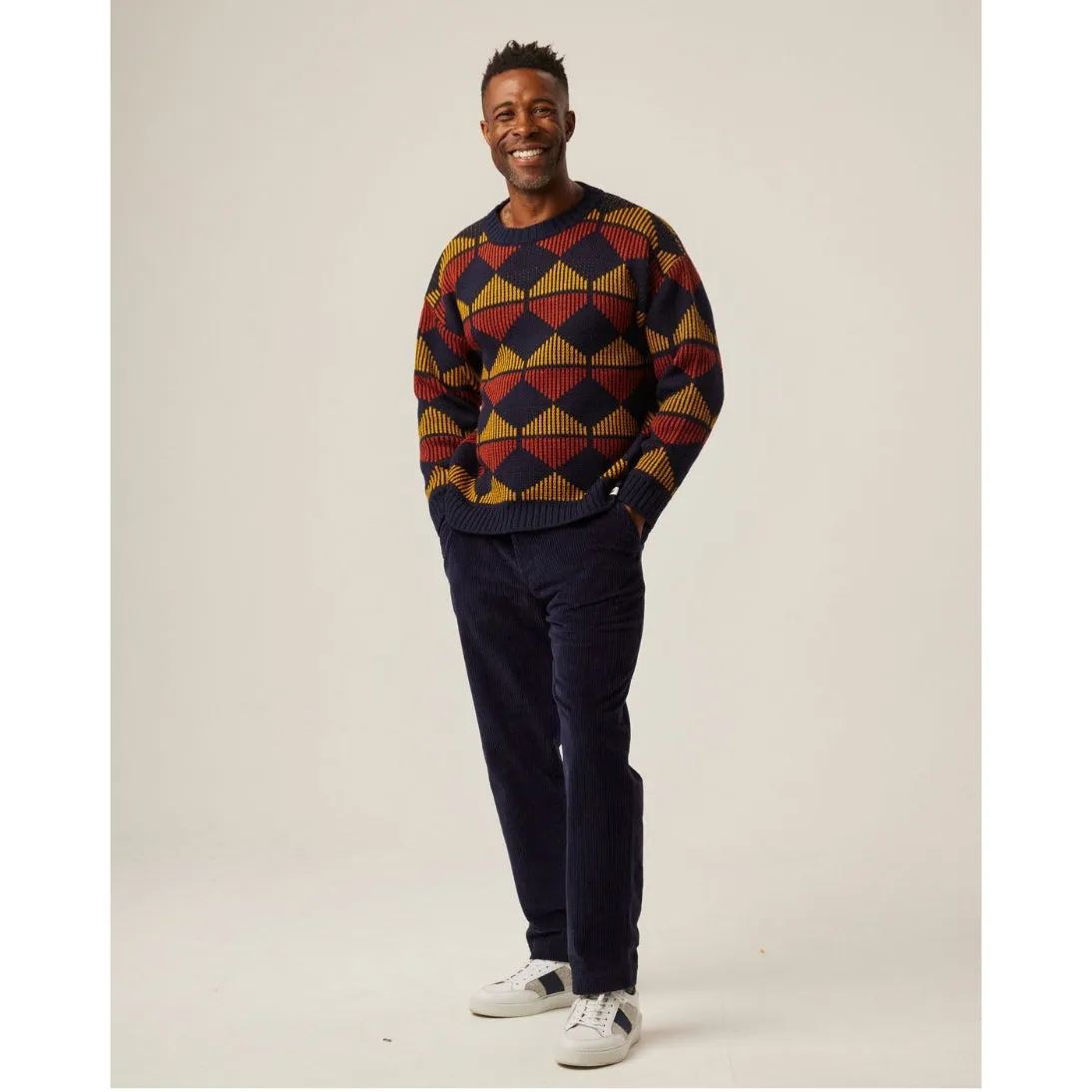 Peregrine Pure Merino Wool Peak Crew Jumper Navy Made in England WJ51122