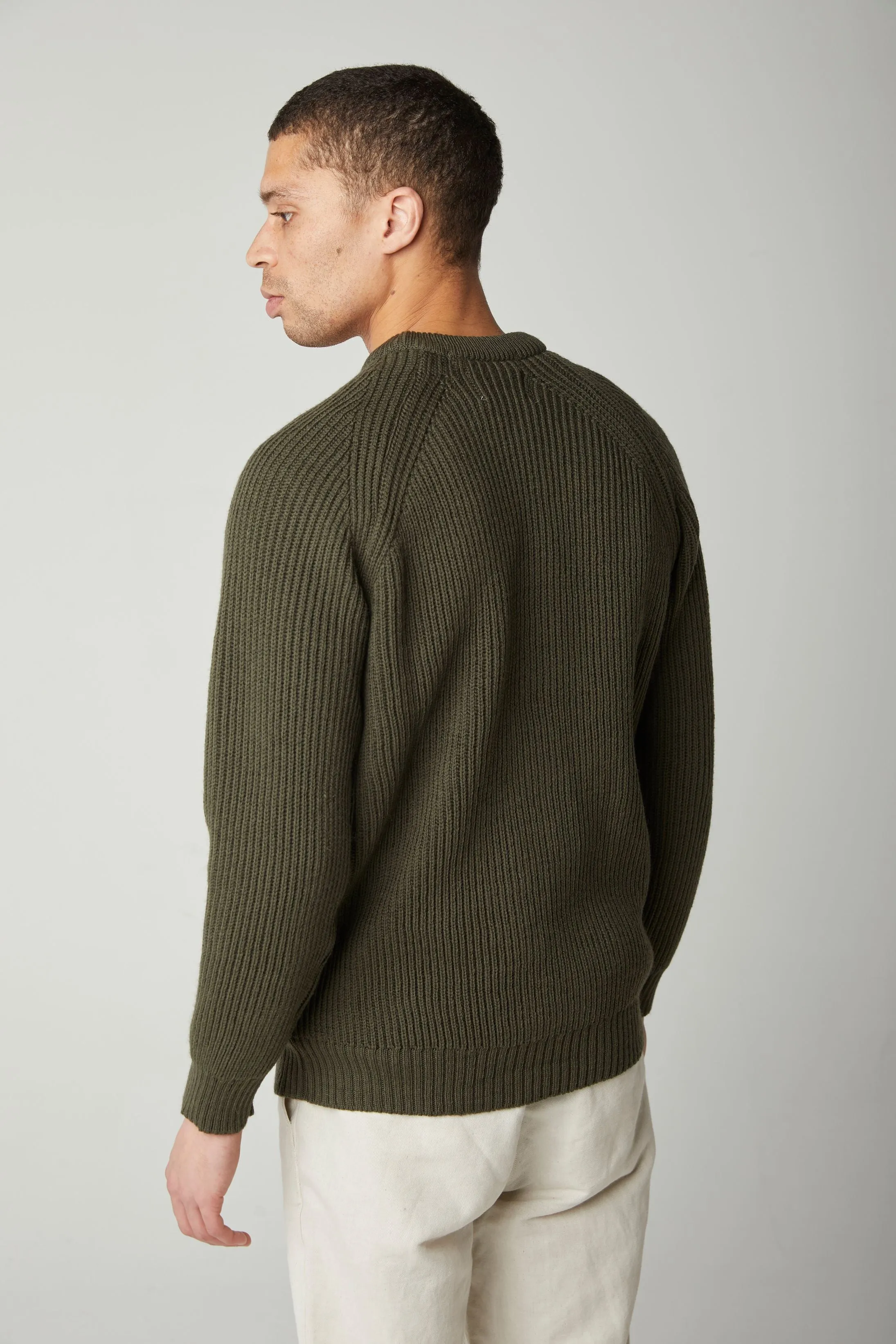 Peregrine Sweater Ford Crew Olive