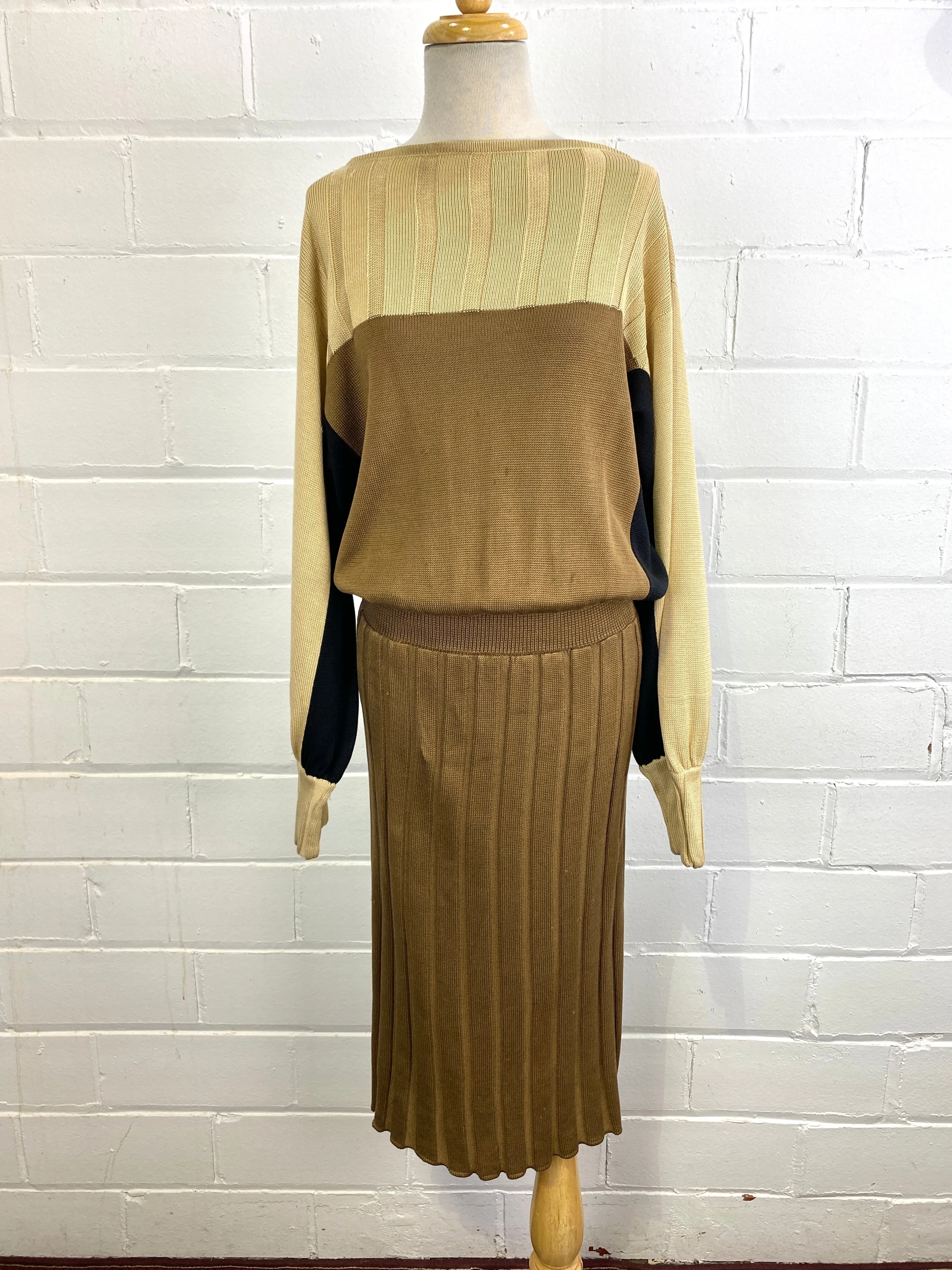 Vintage 1980s Long Sleeve Brown Knit Dress, Laura Biagiotti, Medium